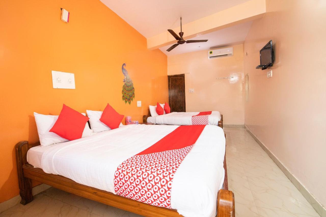 Oyo 68852 M.R Lodge Bangalore Ngoại thất bức ảnh