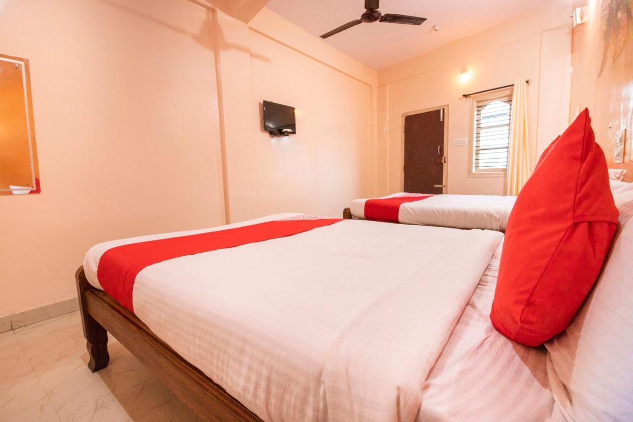 Oyo 68852 M.R Lodge Bangalore Ngoại thất bức ảnh
