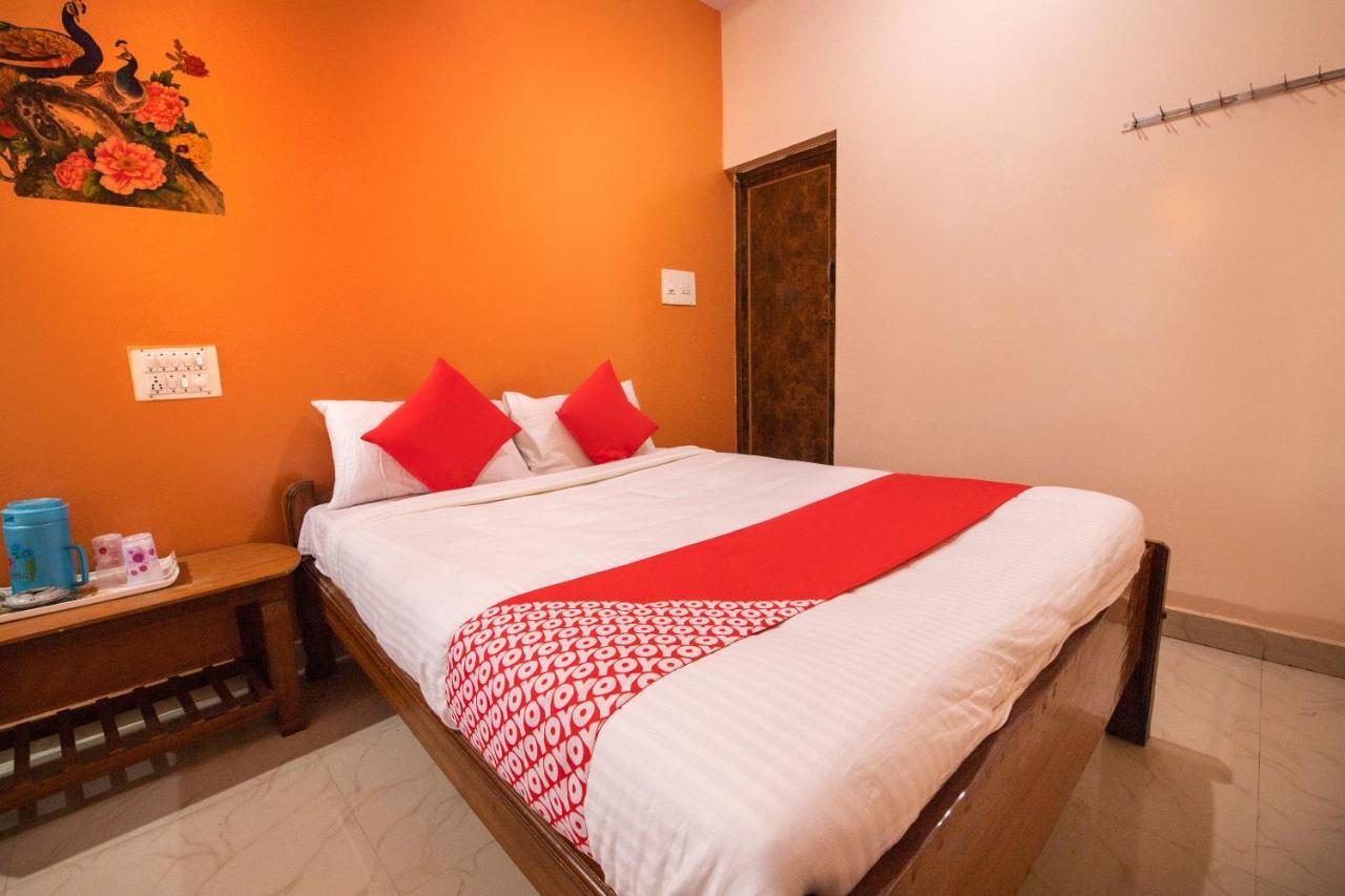 Oyo 68852 M.R Lodge Bangalore Ngoại thất bức ảnh