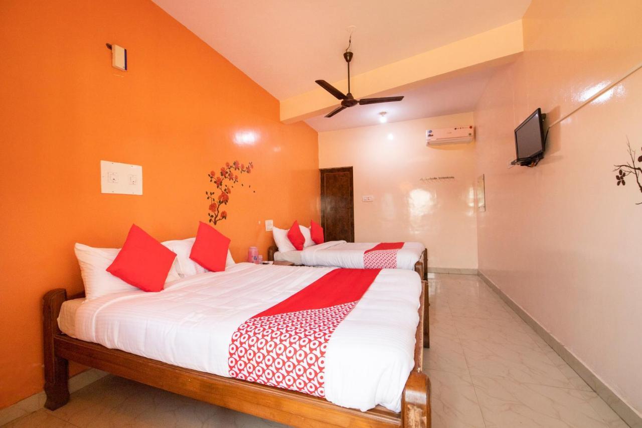 Oyo 68852 M.R Lodge Bangalore Ngoại thất bức ảnh